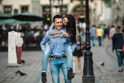 Capture Bologna's Charm: Personalized Photoshoot Adventure