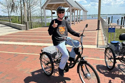 Kissimmee E-Trike Tour: Romantic Lakefront Ride for Two