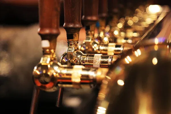 Durham Pub & History Tour: Ales & Tales!