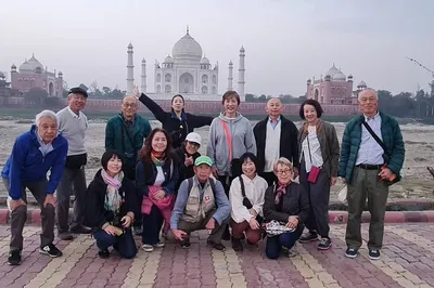 Sunrise Spectacle: Private Taj Mahal Tour from Delhi
