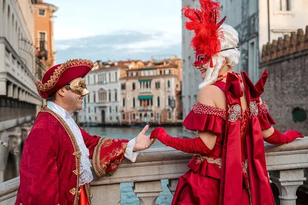 Venice Photo Shoot: Capture Your Dream Vacation!