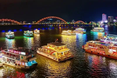 Da Nang Delights: Cruise, Street Food & Dragon Bridge Spectacle!