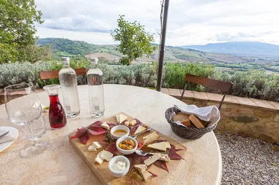 Tuscany Unveiled: Wine, Cheese, and Charm from Rome!