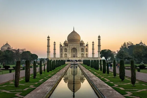 Witness the Taj Mahal's Majestic Sunrise & Sunset: An Agra Day Tour
