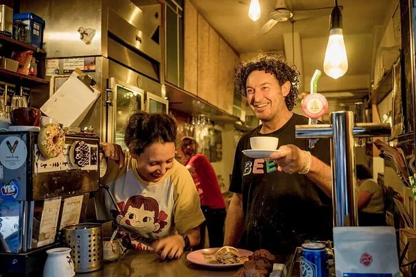 Melbourne's Best Bites & Sights: Skydeck & Laneway Adventure