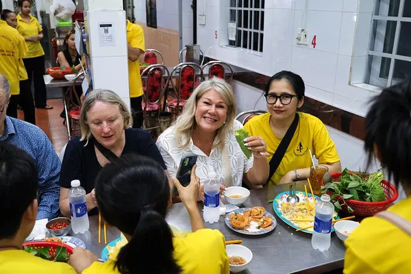 Saigon Scooter Night Food Tour: Hidden Gems & Local Eats