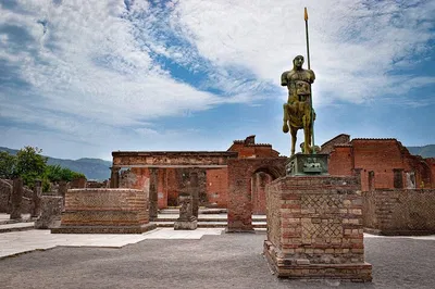 Step Back in Time: Discover Pompeii on an Unforgettable Day Trip from Rome!