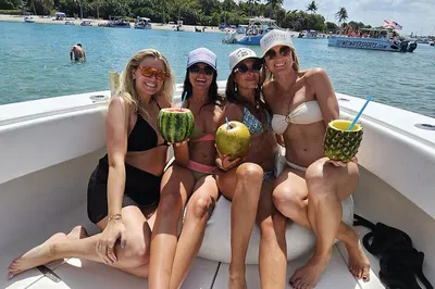 Palm Beach Boat Cruise: Swim, Snorkel & Fish!