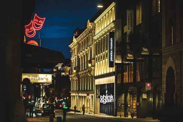 Oslo's Paradox Museum: Defy Reality & Capture Mind-Bending Illusions!