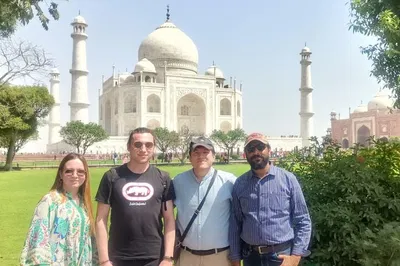 Discover Agra: Private Taj Mahal & Fort Tour from Delhi