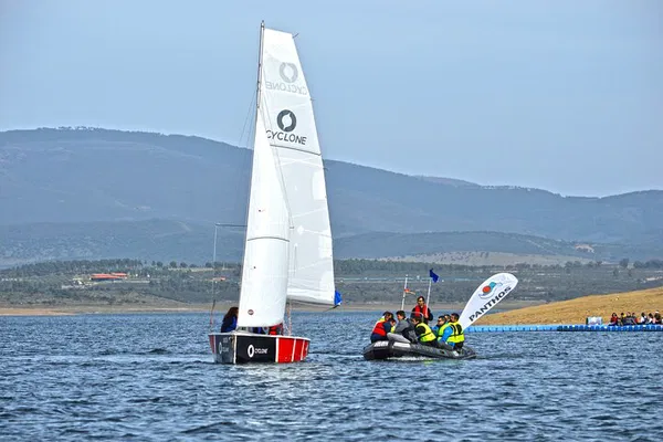 Valdecañas Reservoir Sailing: Extremadura's Nautical Paradise Awaits!
