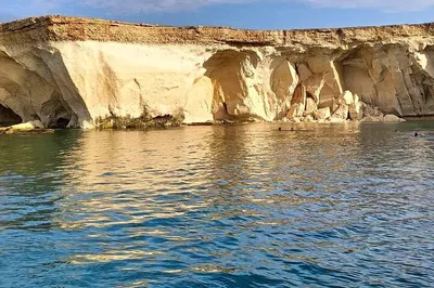 Discover Syracuse's Hidden Gems: A Boat Tour to Remember!