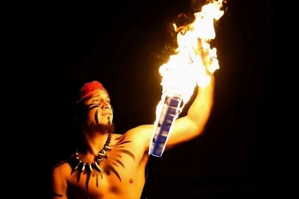 Orlando's Polynesian Fire Luau: Dinner & Show!