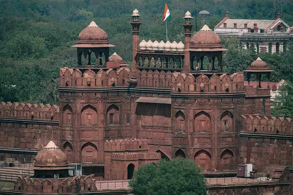 Explore Delhi's Majestic Red Fort: Fast Track Entry & Guided Tour