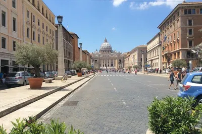 Vatican & Rome Foodie Adventure: Taste the Pope's Favorites!