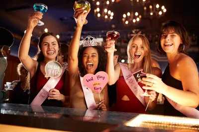 Ocean Drive Bachelorette Bash: Miami Bar Crawl Extravaganza