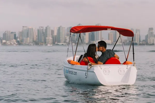 San Diego Bay Pedal Boat Rental: Family Fun Awaits!