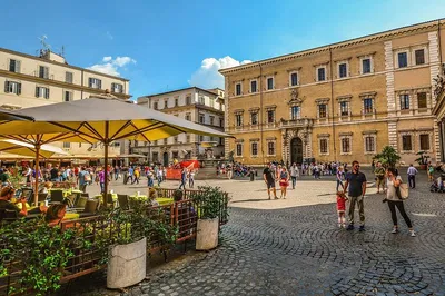 Trastevere's Tasty Trails: A Roman Street Food & Walking Adventure