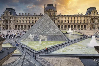 Unlock Louvre's Secrets: An Exclusive Private Guided Tour