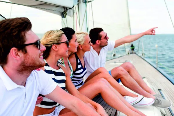 Lisbon's Iconic Landmarks: A Sailing Spectacle!