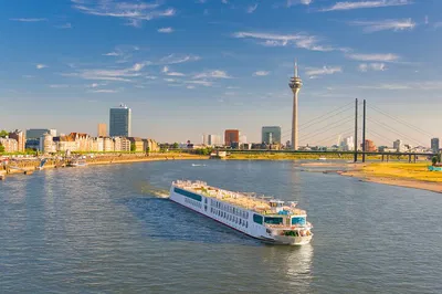 Brussels to Düsseldorf: Personalized City Transfer with Leuven Stop