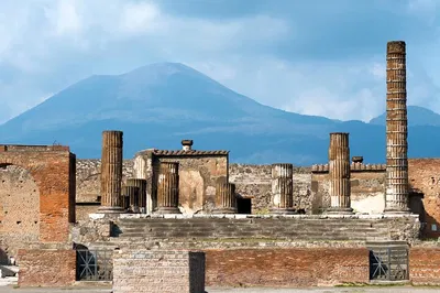 Unearth Pompeii & Vesuvius: A Private Journey Through Time