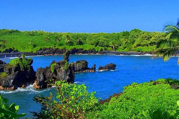 Hāna Highway Small Group Tour: Experience Maui's Paradise