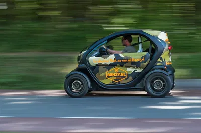 Electric Twizy Adventure: Explore South Holland's Hidden Castles