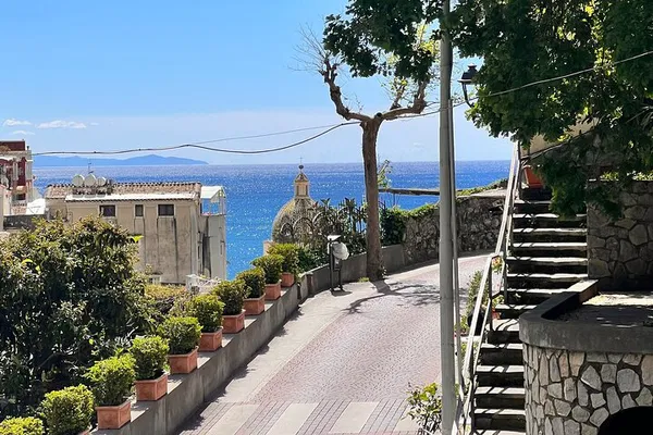 Positano, Sorrento & Pompeii: Day Trip from Naples