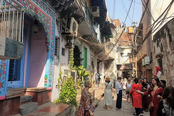 Old Delhi Heritage Walk & Rickshaw Ride: 3-Hour Tour