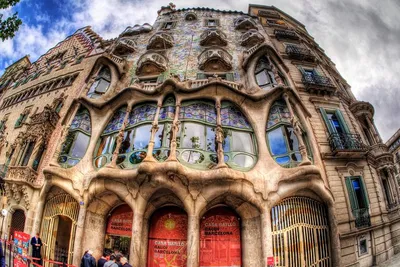Unveiling Gaudí's Barcelona: An Exclusive Art Nouveau Journey