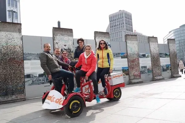 Jetbike Berlin: Pedal-Powered City Sightseeing Adventure!
