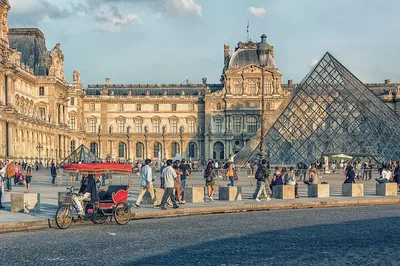 Louvre Museum: Skip-the-Line Ticket for Fast Entry