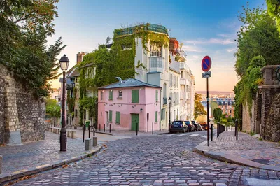 Discover Paris's Best Kept Secrets: An Exclusive Local Tour
