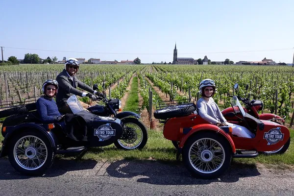 Saint-Émilion Sidecar Adventure: Wine, Vines & Vintage Thrills!