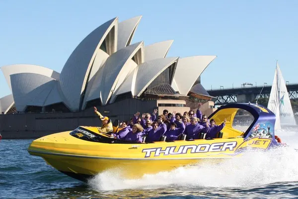 Sydney Harbour Thunder Twist: 30 Minutes of Jet Boat Thrills!
