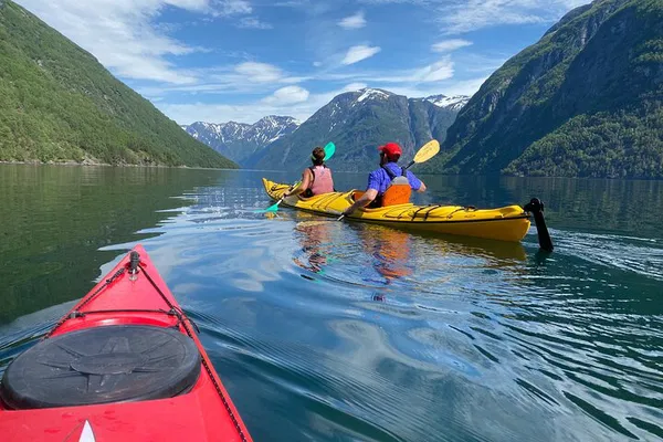 Hellesylt Fjord Kayaking: Paddle into Norway's Natural Beauty