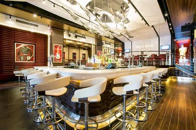 Rock 'n' Dine: Barcelona's Hard Rock Cafe Experience