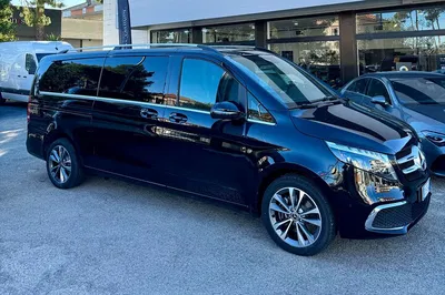 Luxury Arrival: Private Airport Transfer to Your Rome Adventure