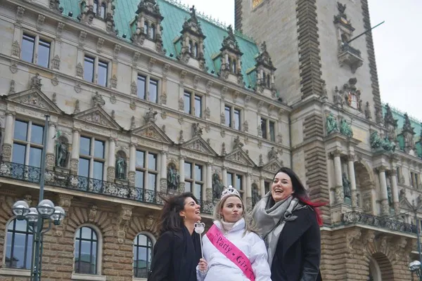 Hamburg Photo Tour: Capture Unforgettable Moments!