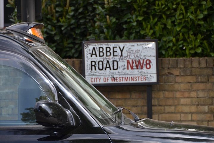 Groovy Beatles London Taxi Tour: Relive Fab Four Mania!