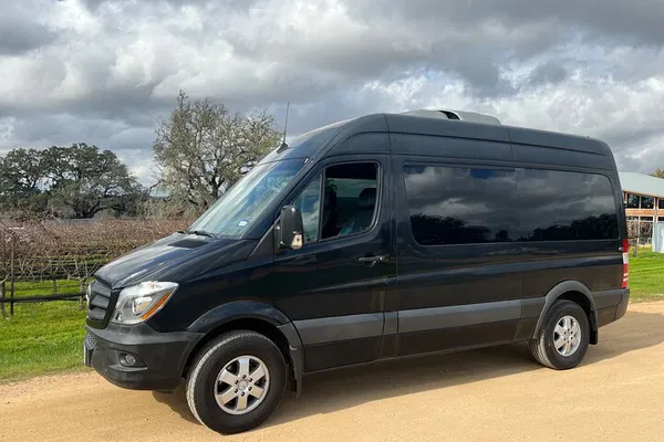 Fredericksburg Wine Tour: Sip in Style with Private Transfer