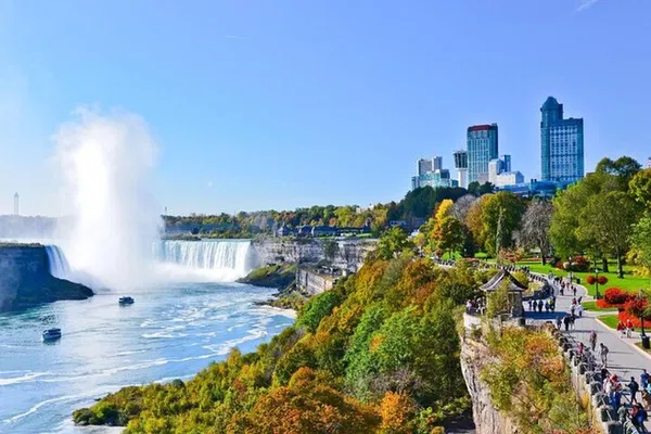 Niagara Falls Day Trip: Boat, Winery & Lunch