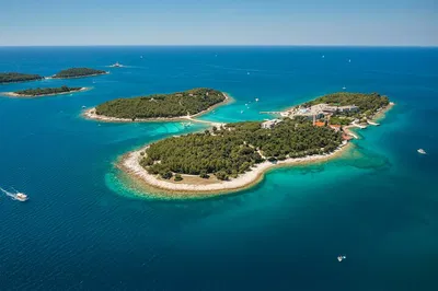 Rovinj Kayak Tour: Island Adventure with Snorkeling