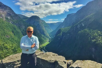 Norway Viking Tour: Fjords, Village & History