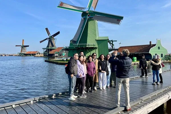 Amsterdam Windmills, Cheese & Villages: Private Day Tour