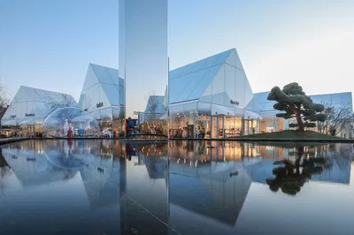 Geneva to Lyon: Exclusive Luxury Outlet Shopping Day Trip