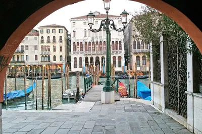 Unveiling Venice: A Local's Secret Gems & Historical Highlights Walking Tour