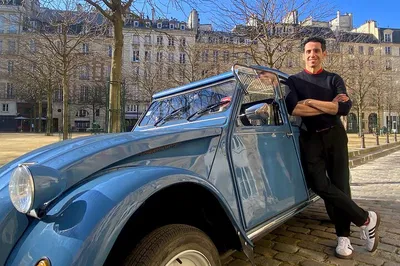 Parisian Charm: Private Citroën 2CV Tour for an Unforgettable Adventure