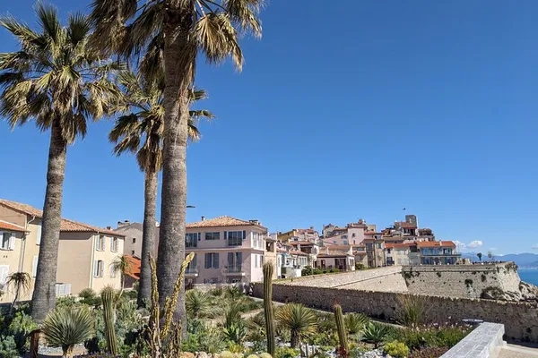 Uncover Antibes' Charm: A Local's Walking Tour Through History and Hidden Gems